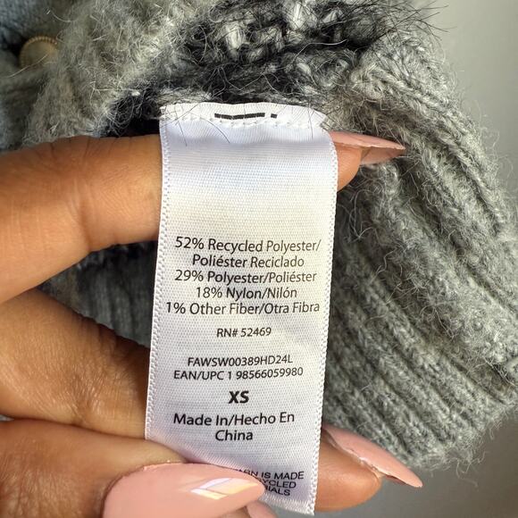 Free Assembly sz XS Gray Knit Sweater Cardigan - Picture 5 of 8